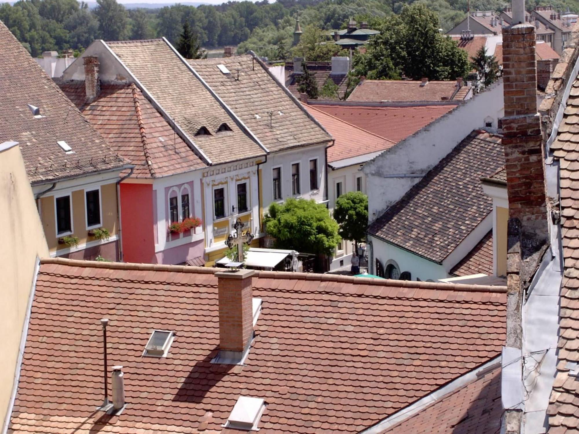 Nr 100 Szentendre Hotel Panzio Szolgaltatasok Luaran gambar