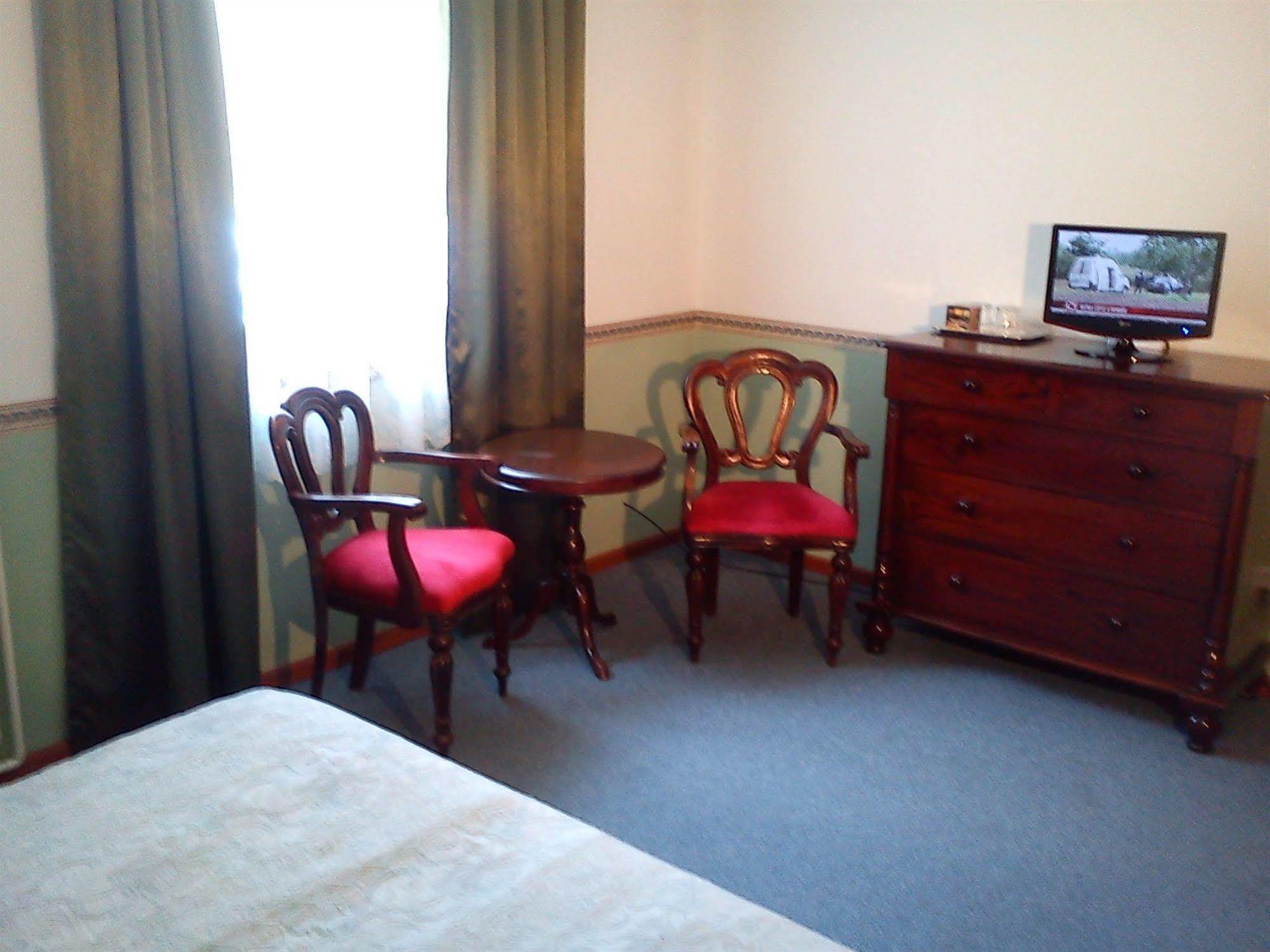 Nr 100 Szentendre Hotel Panzio Szolgaltatasok Luaran gambar