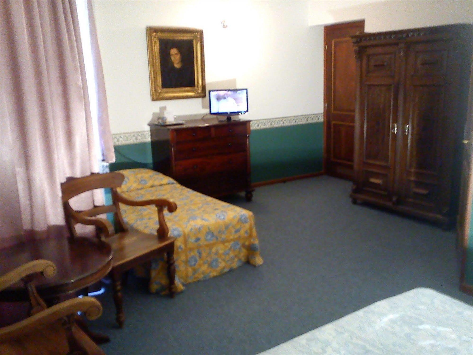 Nr 100 Szentendre Hotel Panzio Szolgaltatasok Luaran gambar